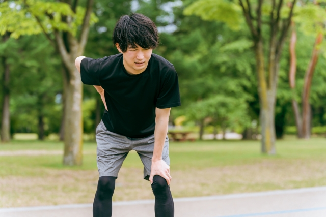 動作やフォームが痛みの原因に